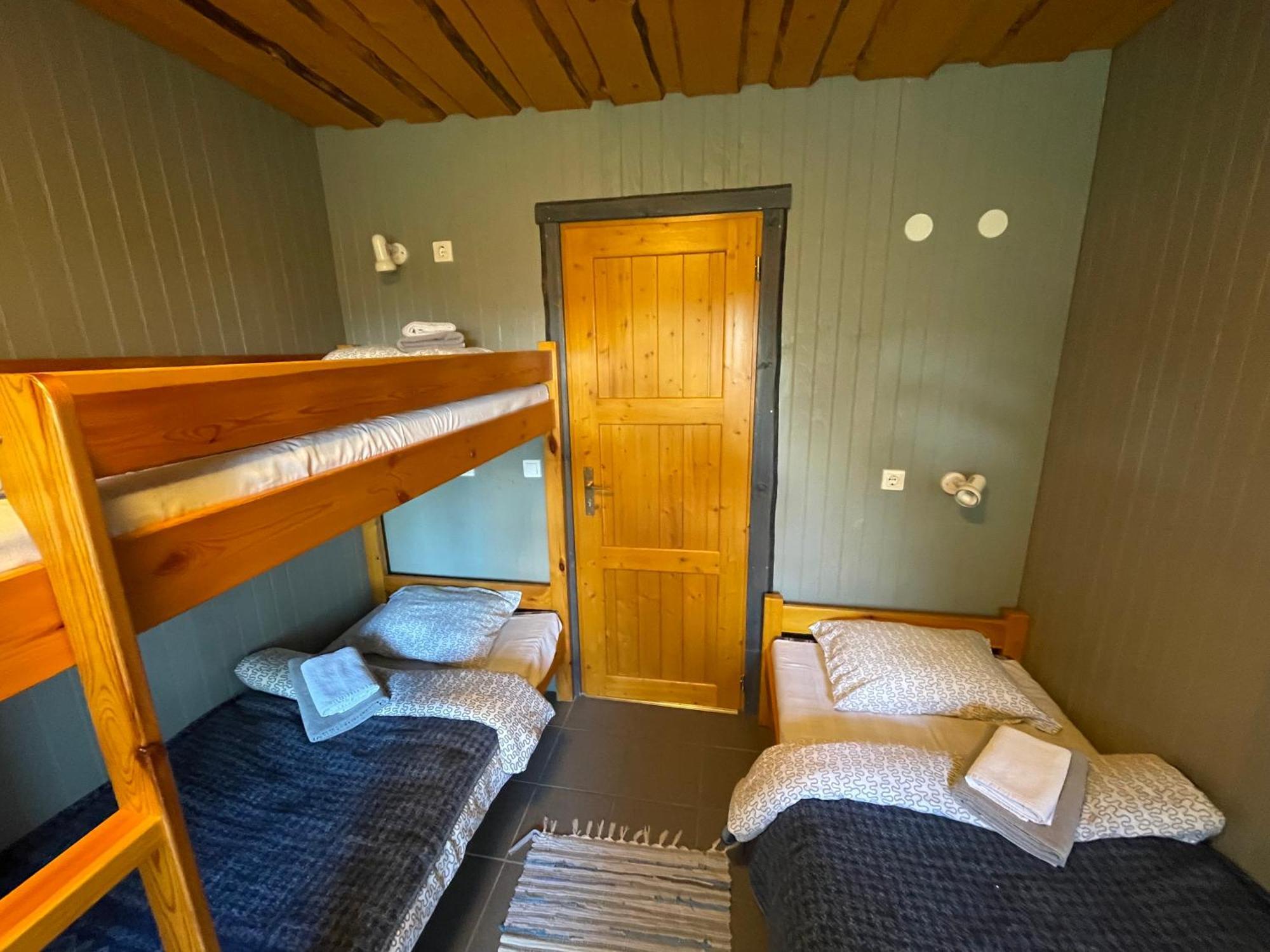 Hostel Kalameeste Maja Mustvee Esterno foto