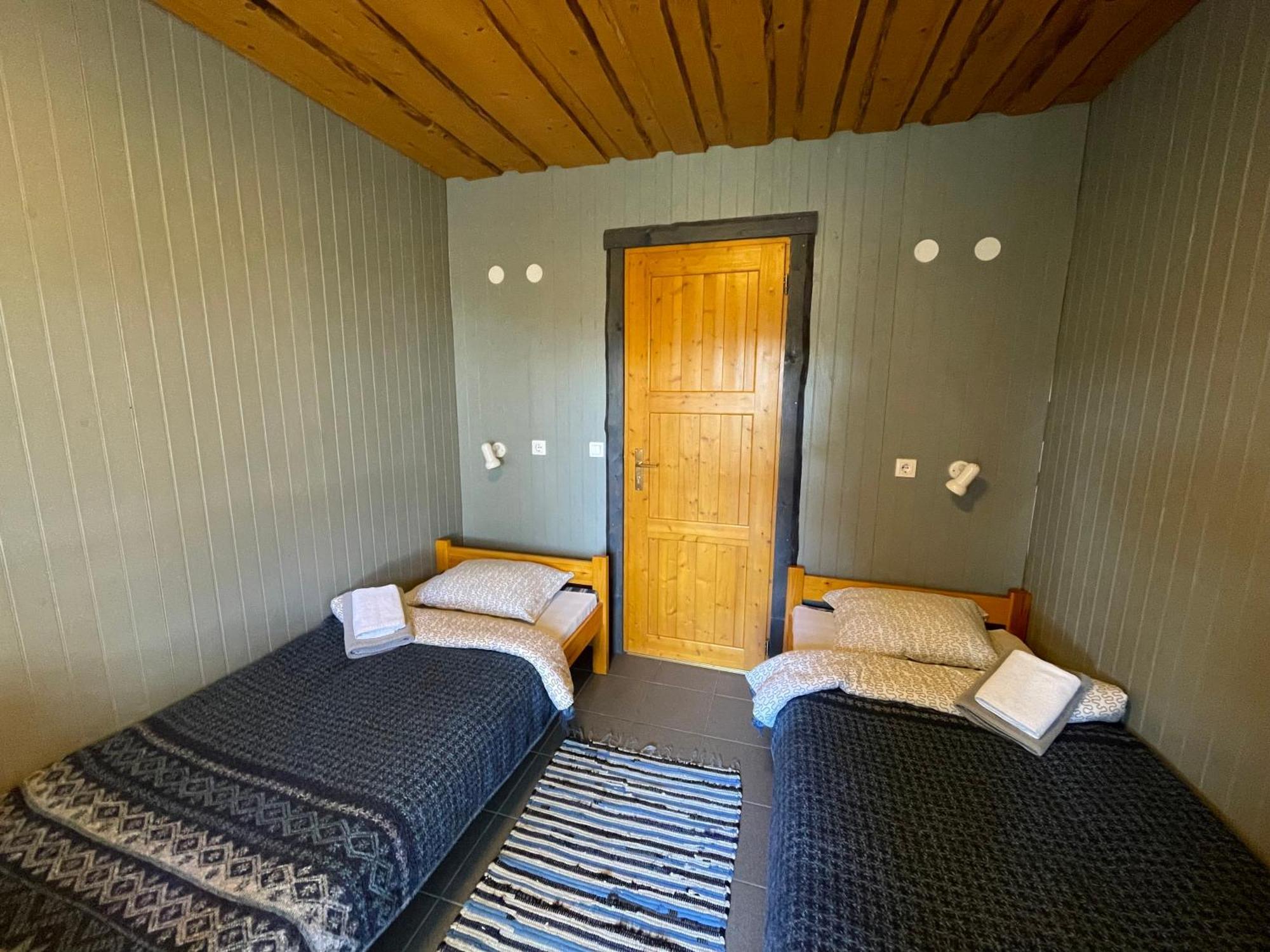 Hostel Kalameeste Maja Mustvee Esterno foto