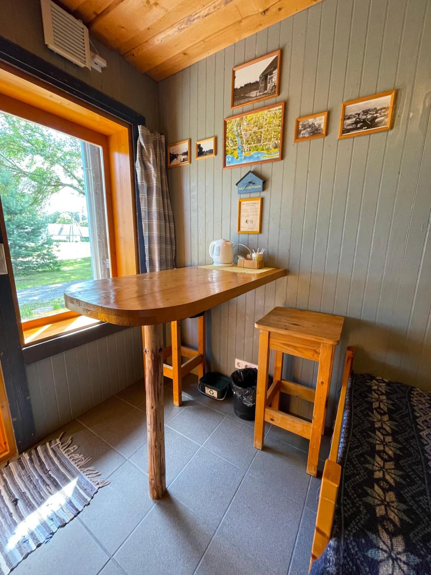Hostel Kalameeste Maja Mustvee Esterno foto