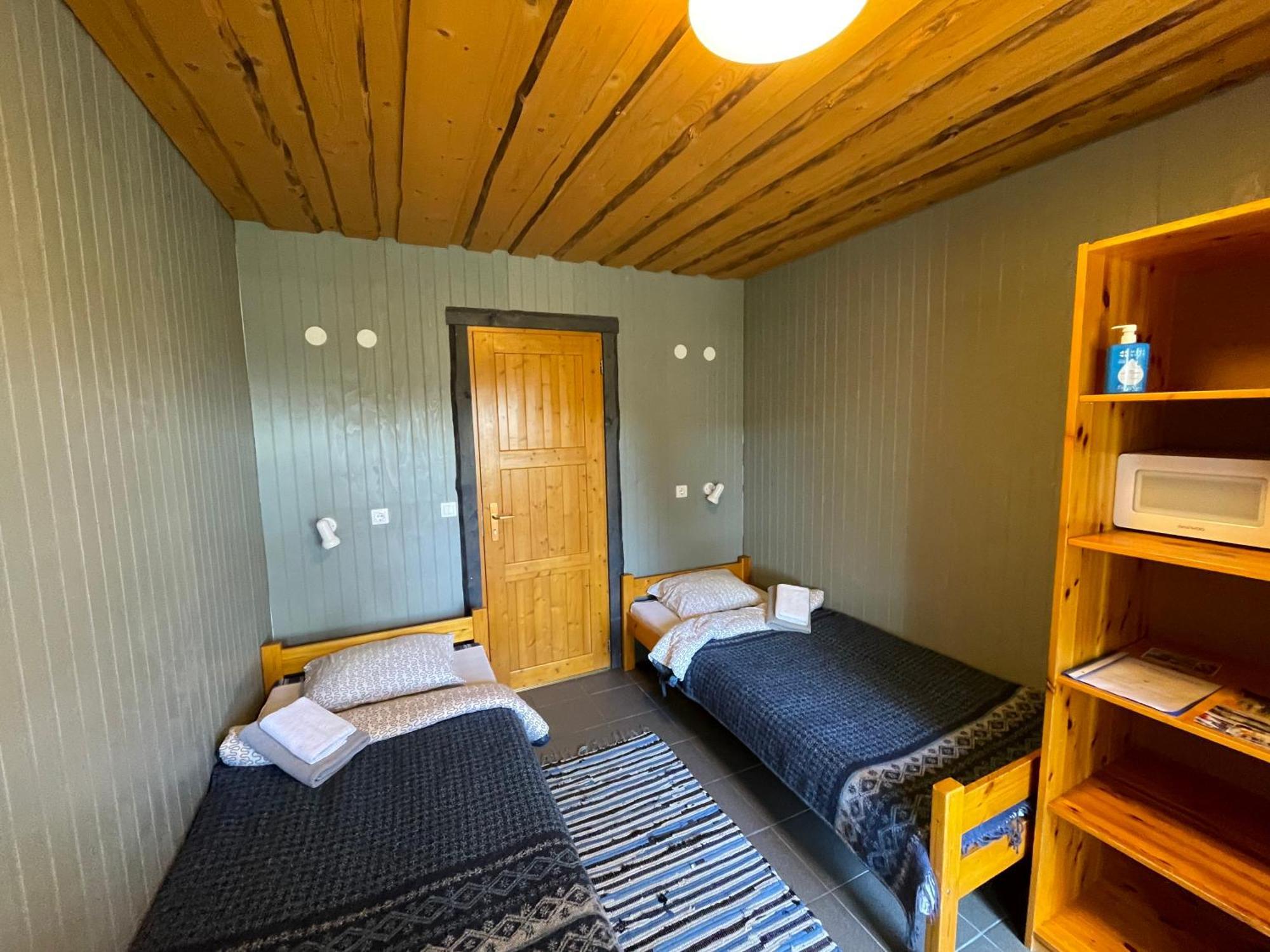 Hostel Kalameeste Maja Mustvee Esterno foto